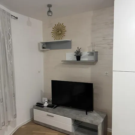 Stay Inn Tuzla Apartment *